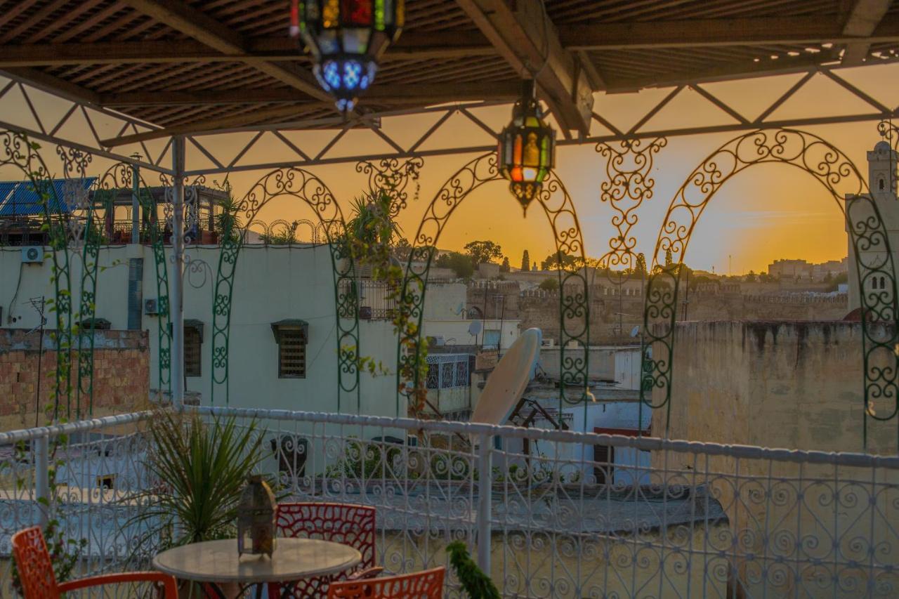 Riad Haddaji Fez Buitenkant foto